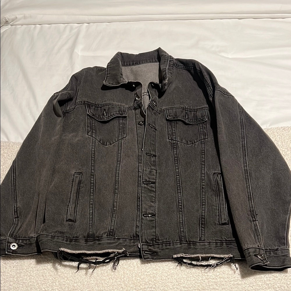 SHEIN Black Jean Jacket with Classic Design and Worn Look